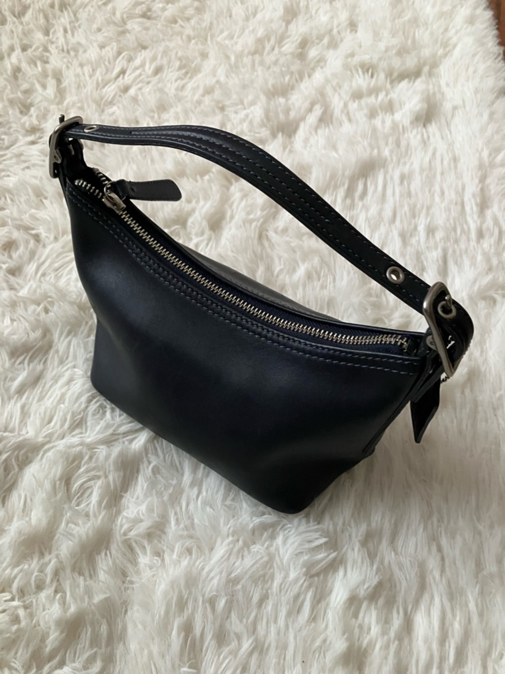 Vintage Coach Black Leather Mini Wristlet Pouch - Picture 4 of 16